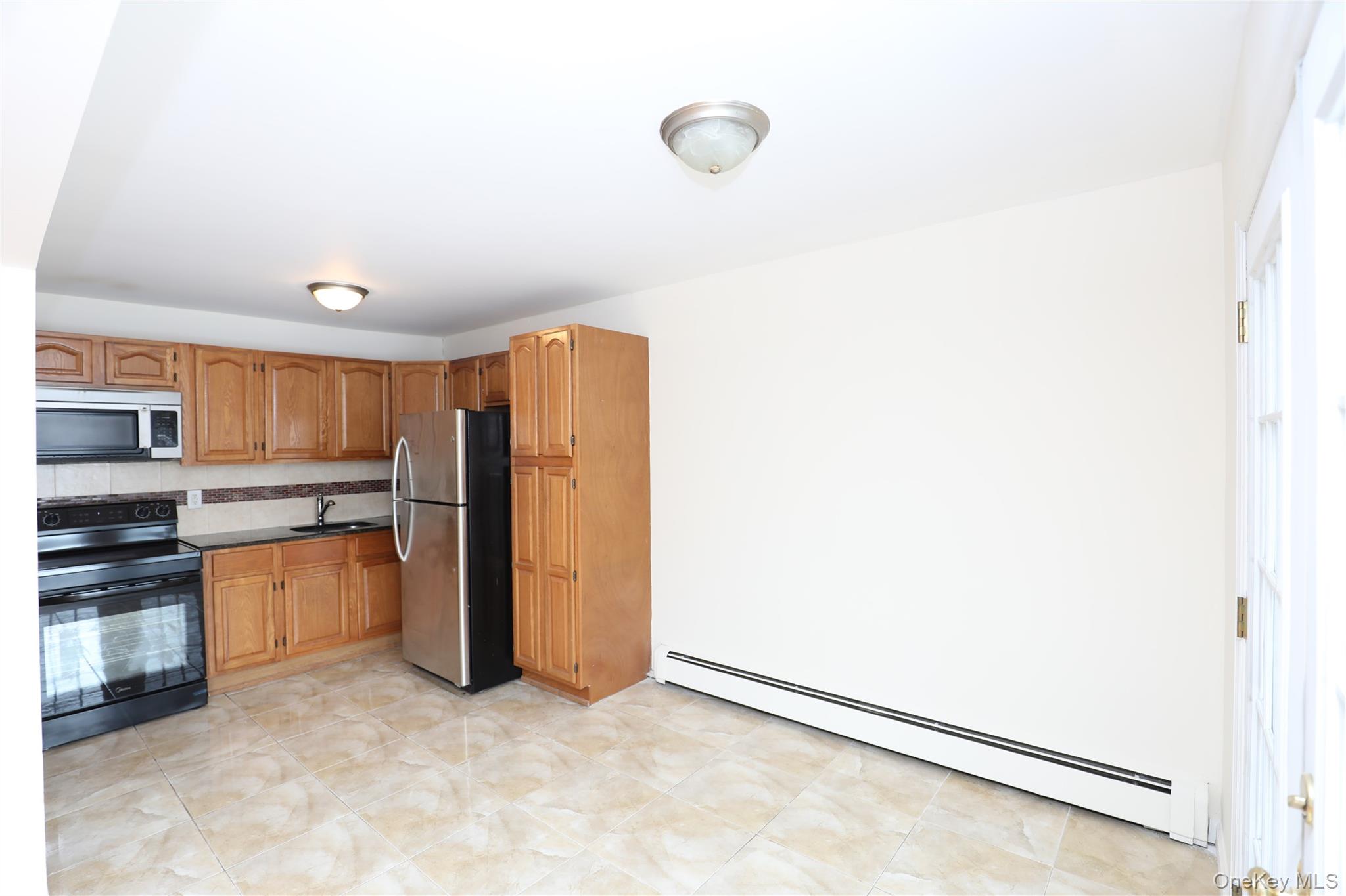 30 Lamb Avenue Unit: 5d