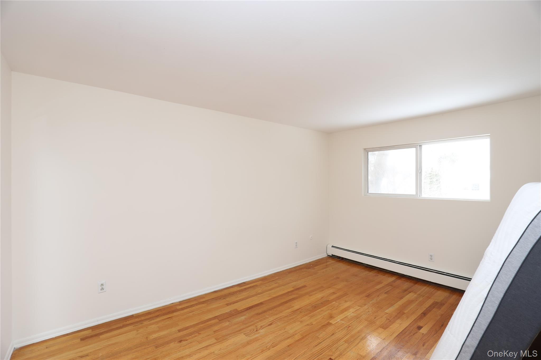 30 Lamb Avenue Unit: 5d