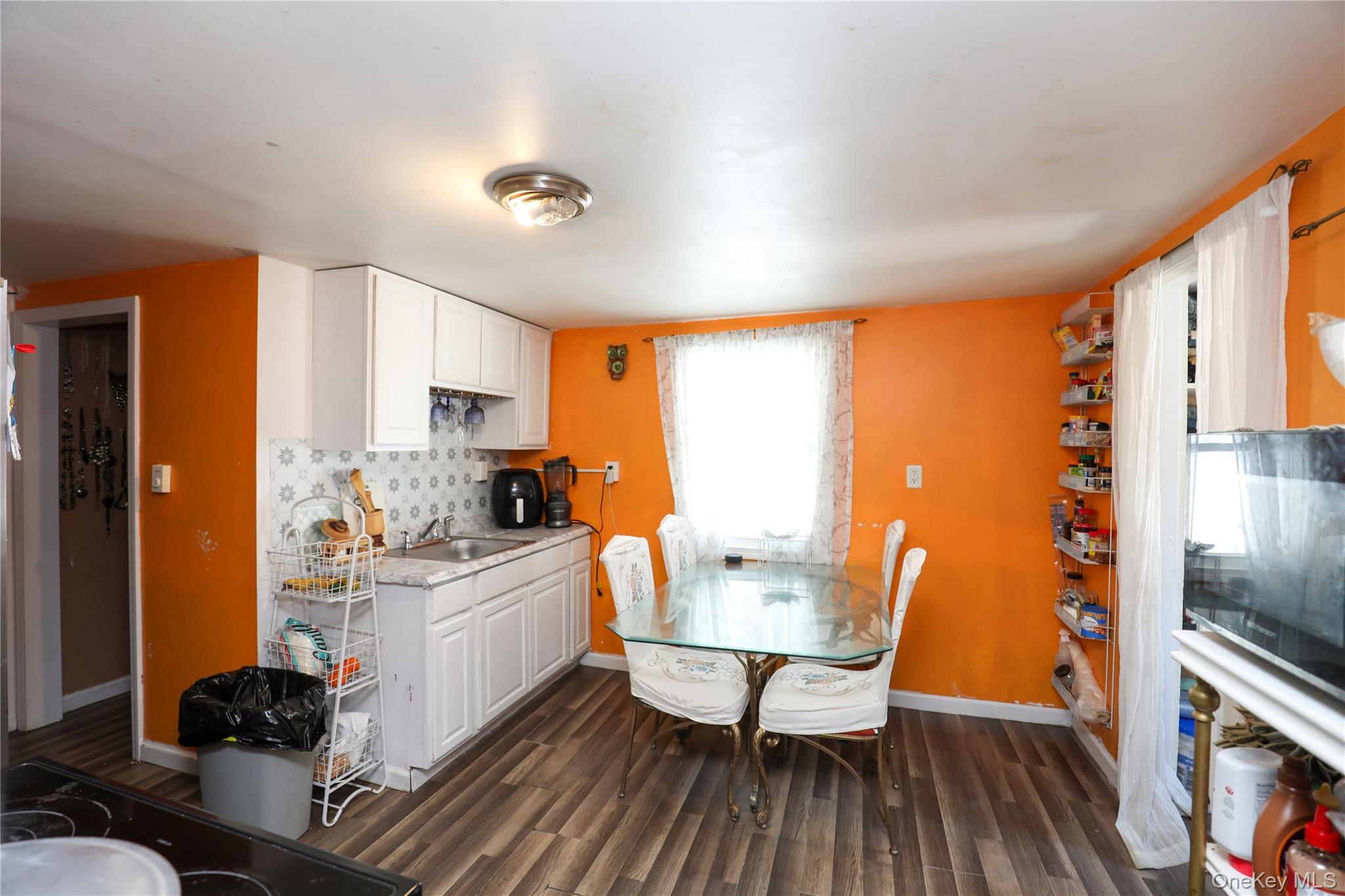 654 Broadway Unit: 9W