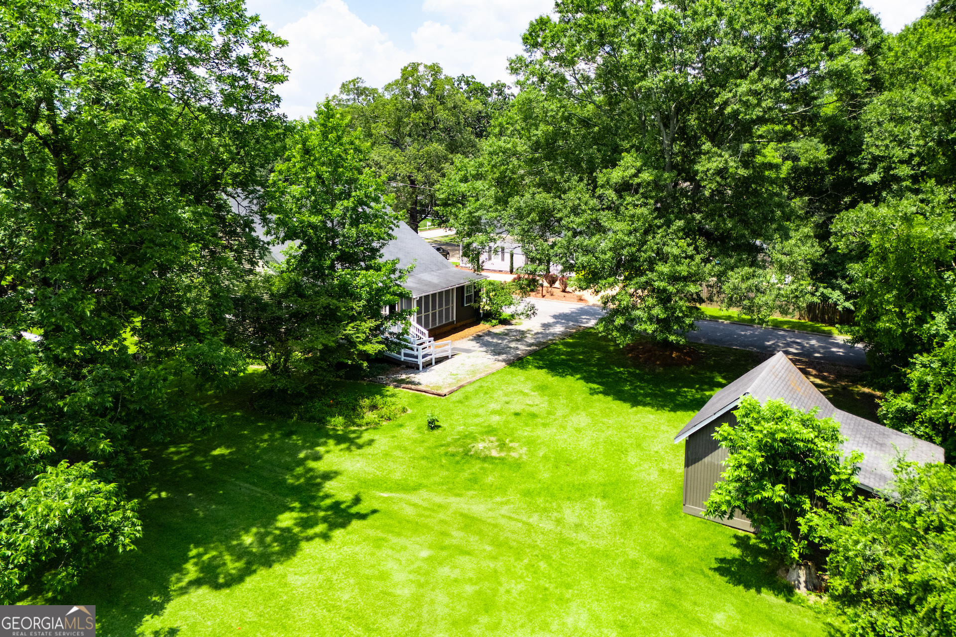 516 Longview Street