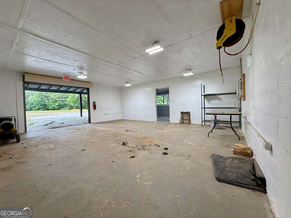 5164 W Hwy 166