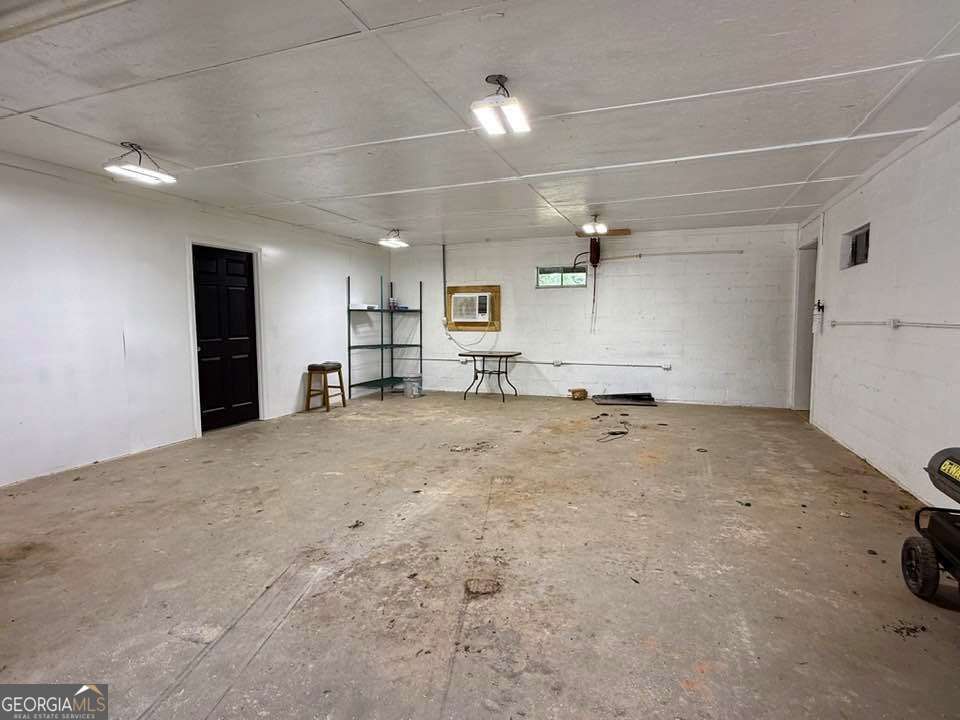 5164 W Hwy 166