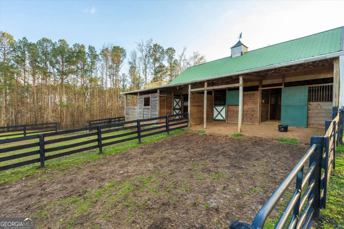 35 Saddleback Farms