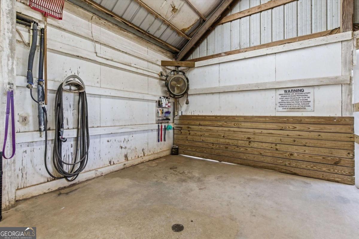 35 Saddleback Farms