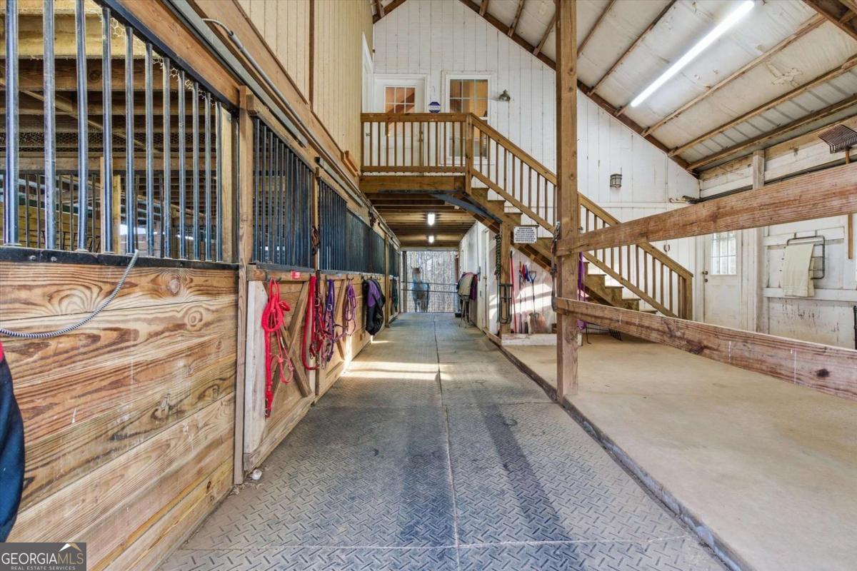 35 Saddleback Farms