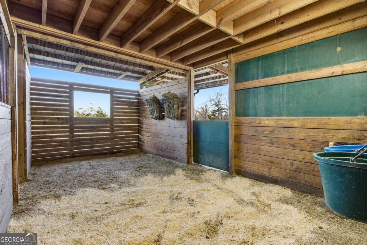 35 Saddleback Farms