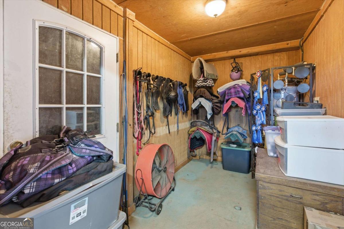 35 Saddleback Farms