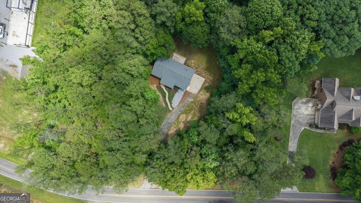 620 Old Four Notch Road