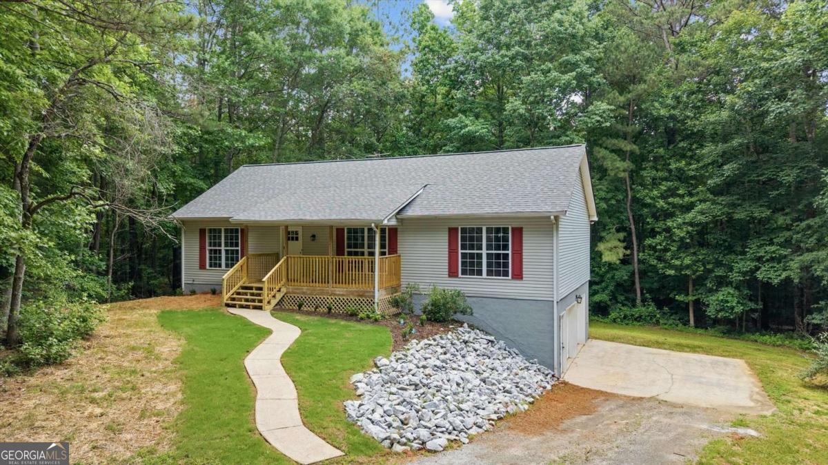 620 Old Four Notch Road