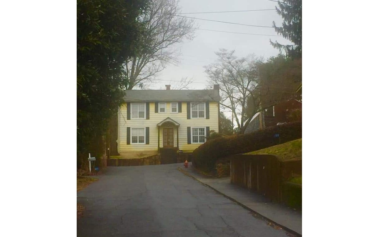 106 Riverview