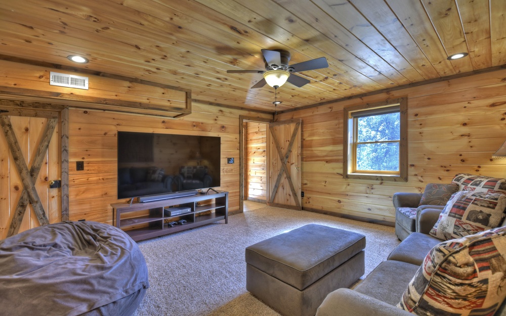 250 Crestlawn Drive