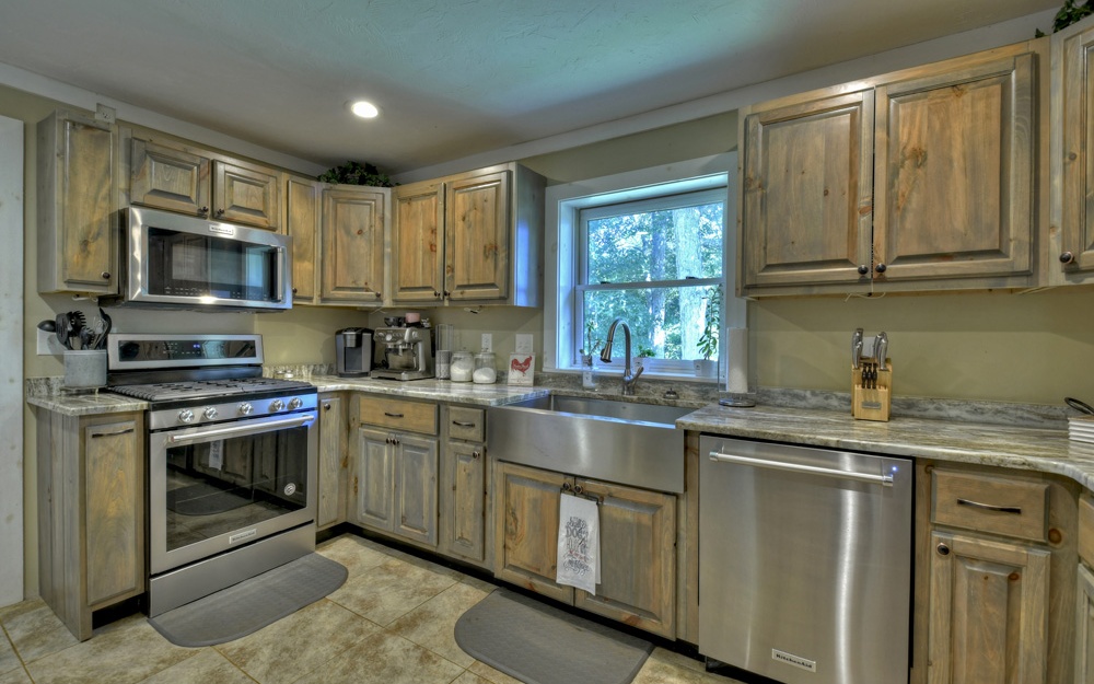 250 Crestlawn Drive
