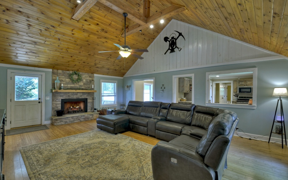 250 Crestlawn Drive