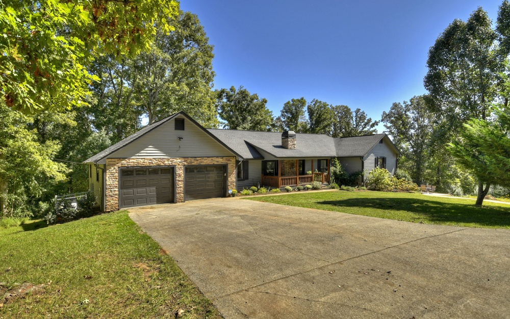 250 Crestlawn Drive