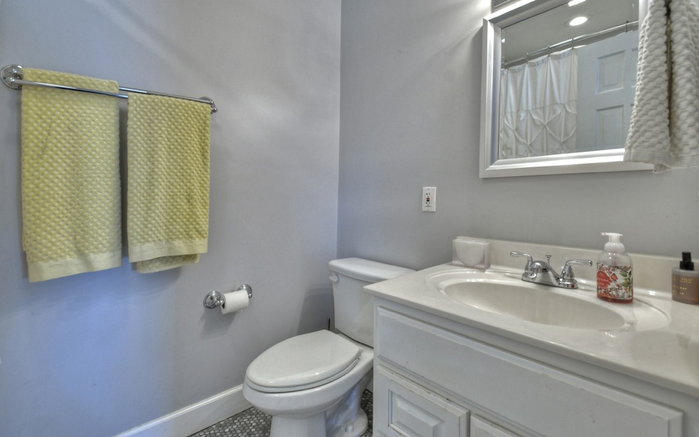 250 Crestlawn Drive