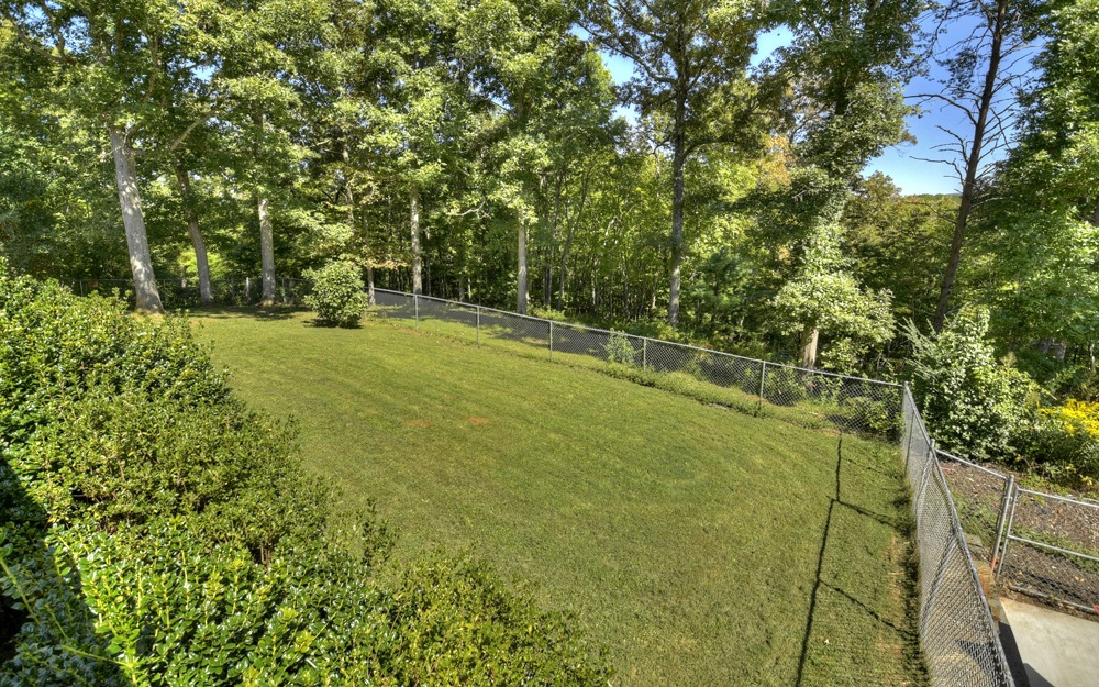 250 Crestlawn Drive