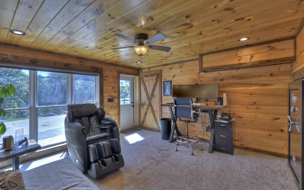 250 Crestlawn Drive