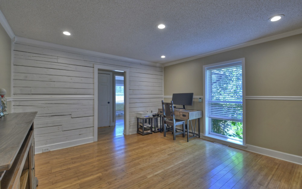 250 Crestlawn Drive