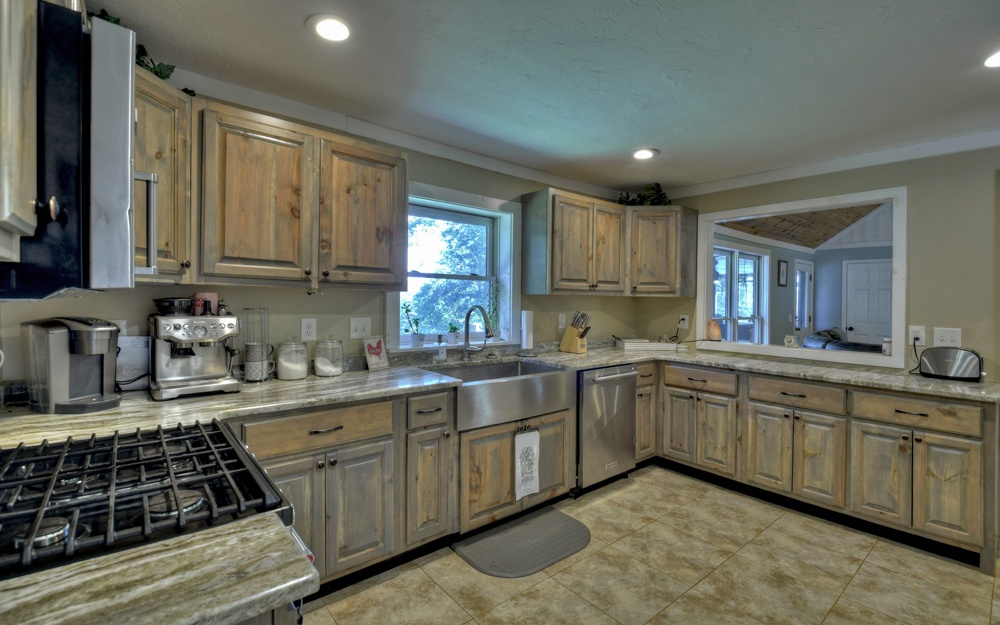 250 Crestlawn Drive
