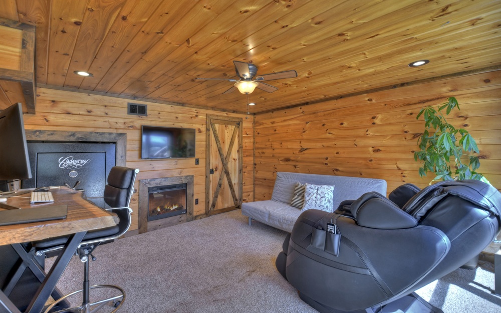 250 Crestlawn Drive