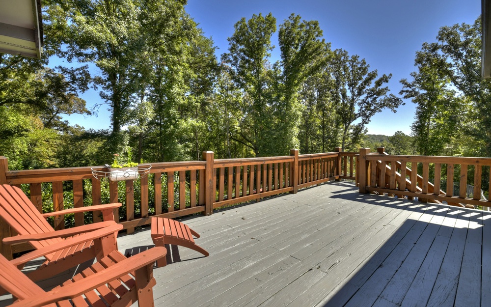 250 Crestlawn Drive