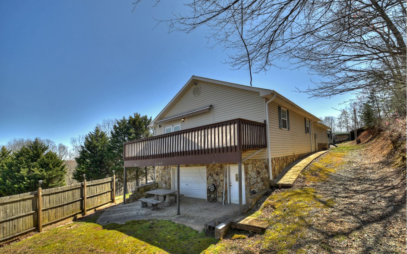 852 Bullen Gap Road