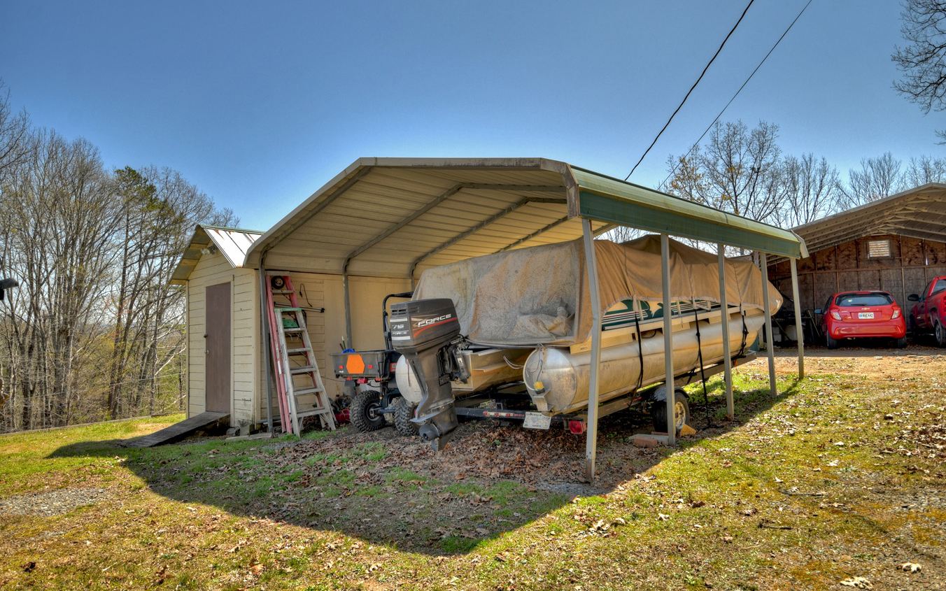 852 Bullen Gap Road