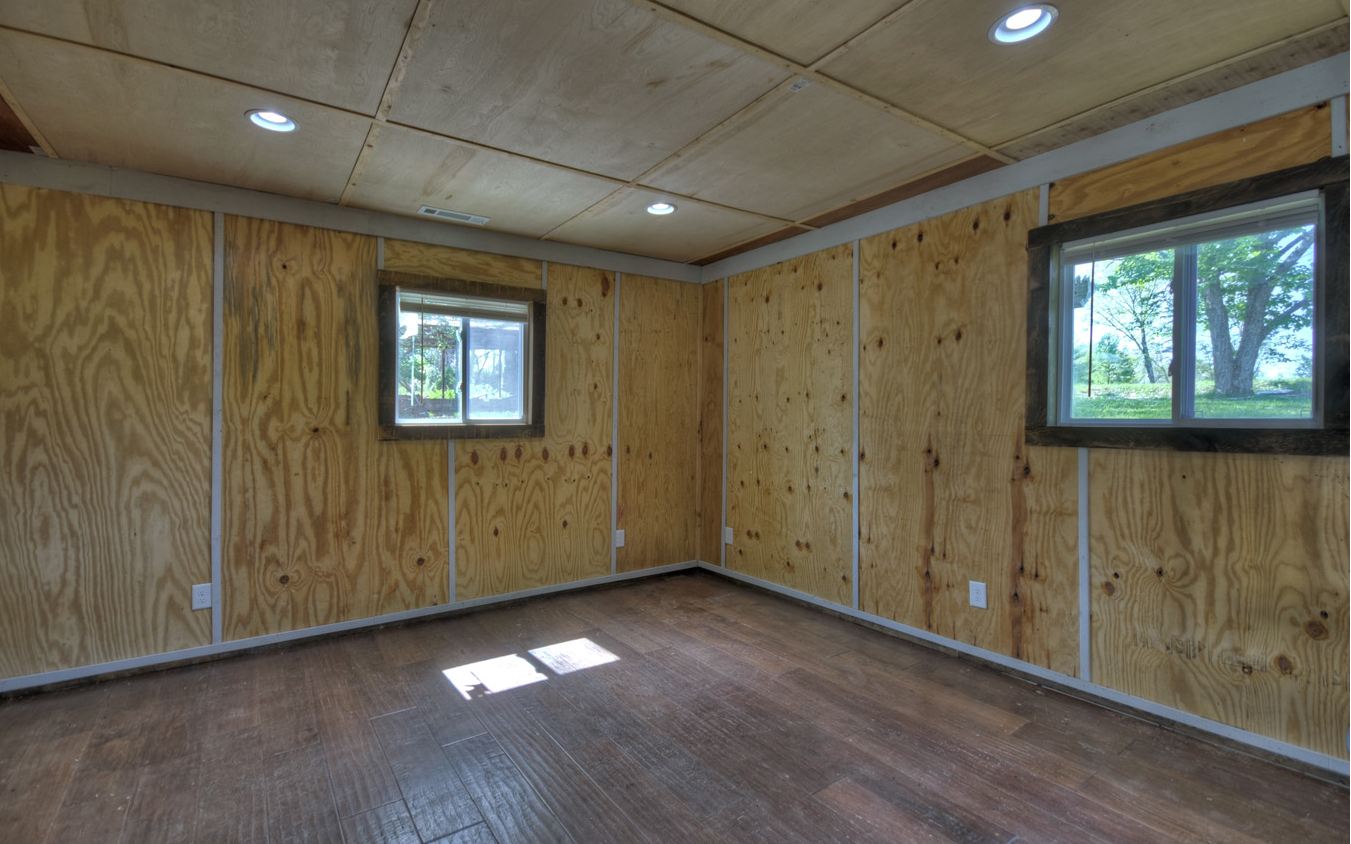 3160 Mobile Road
