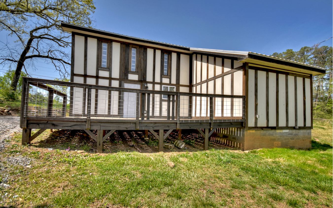 3160 Mobile Road
