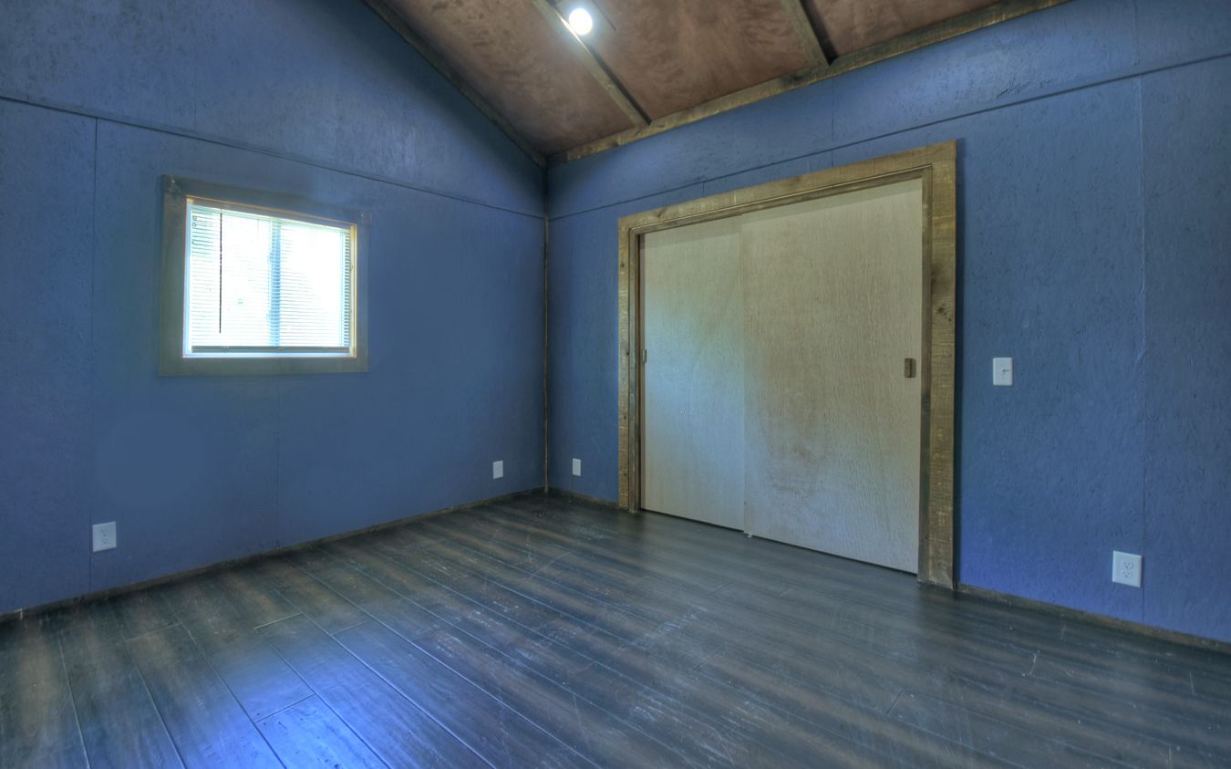3160 Mobile Road