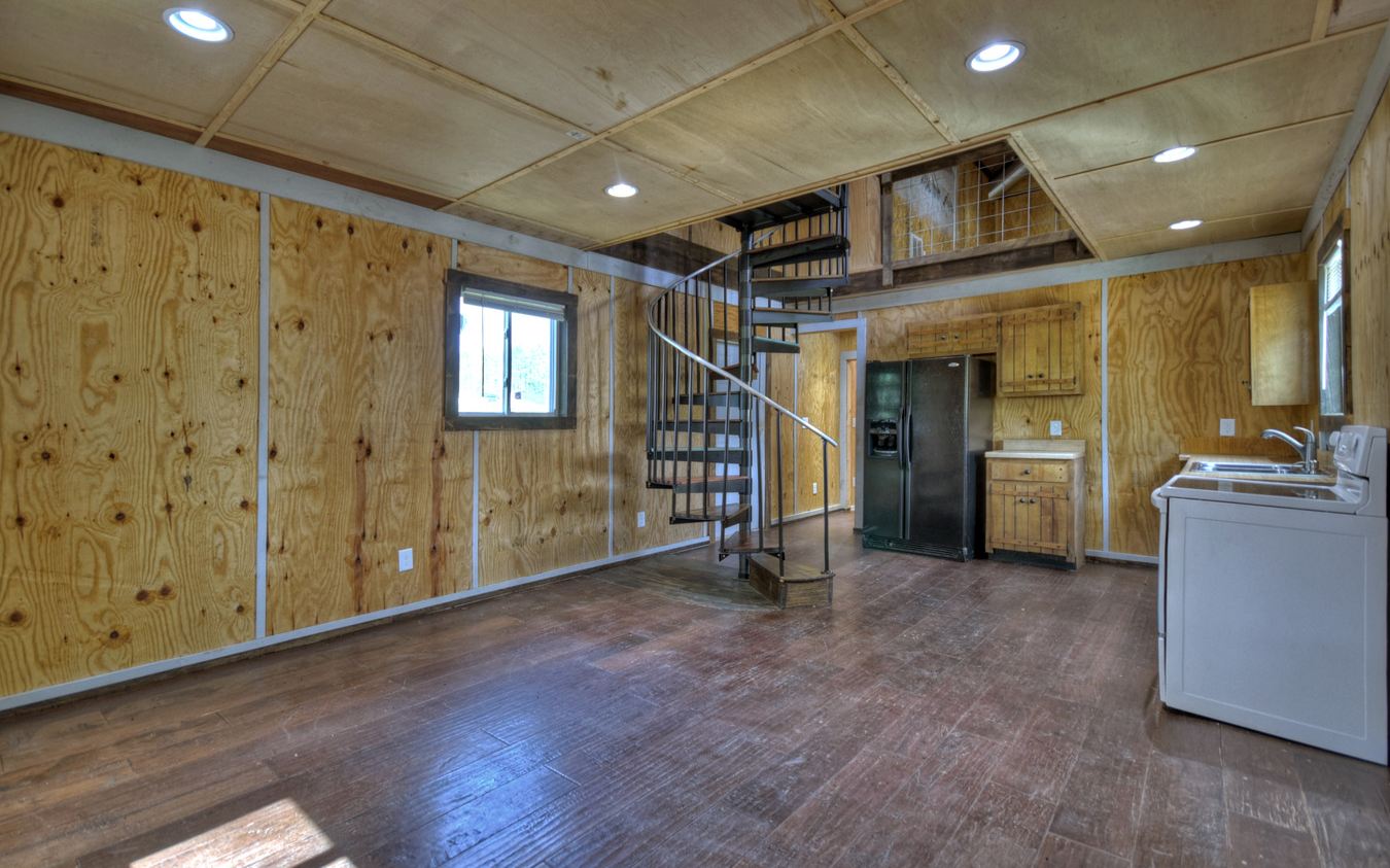 3160 Mobile Road