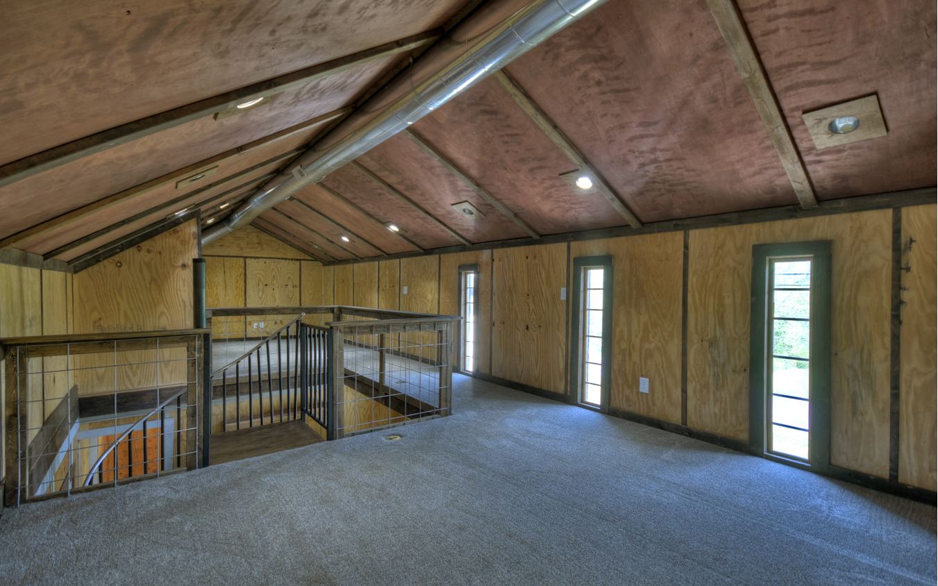 3160 Mobile Road