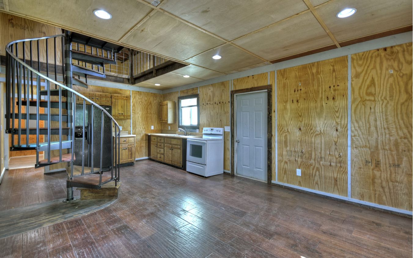 3160 Mobile Road