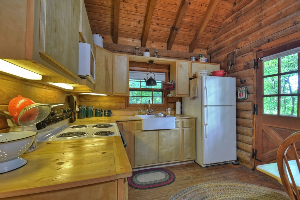 512 Skyview Drive