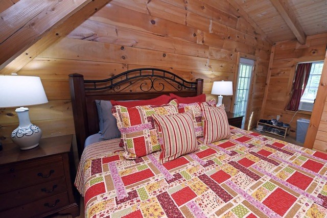 360 Johnson Cove Road, Copperhill