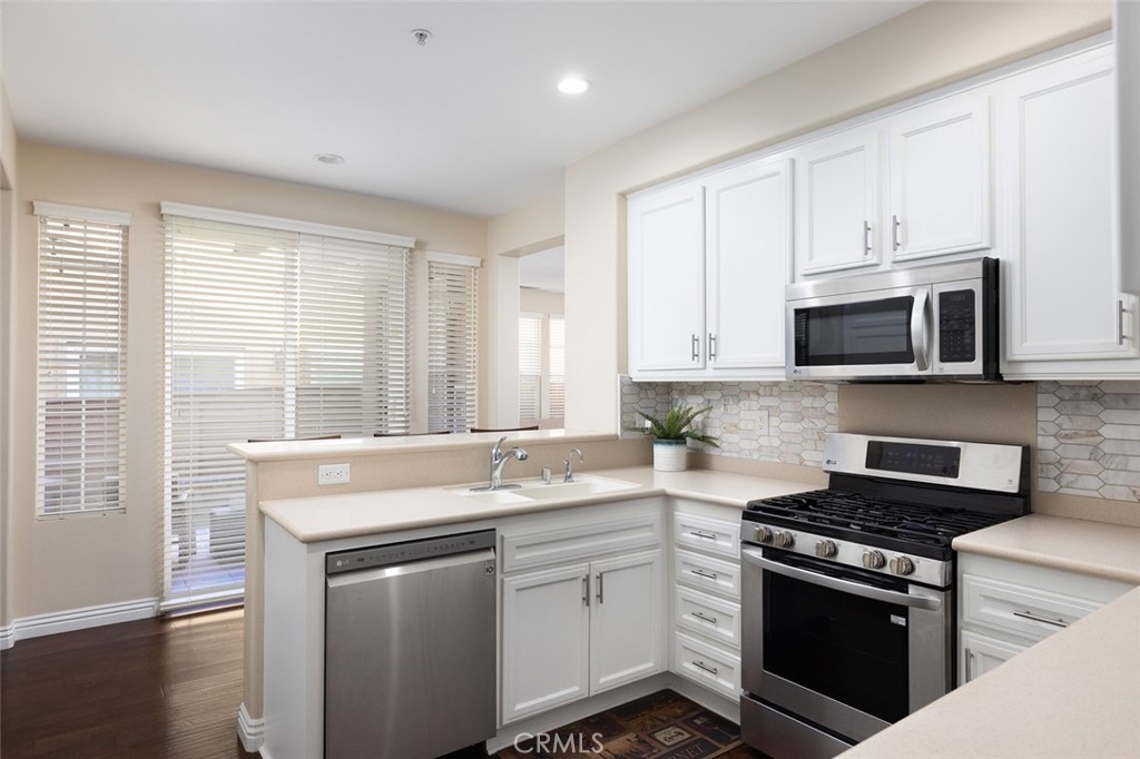 82 Trumpet Vine Street 59