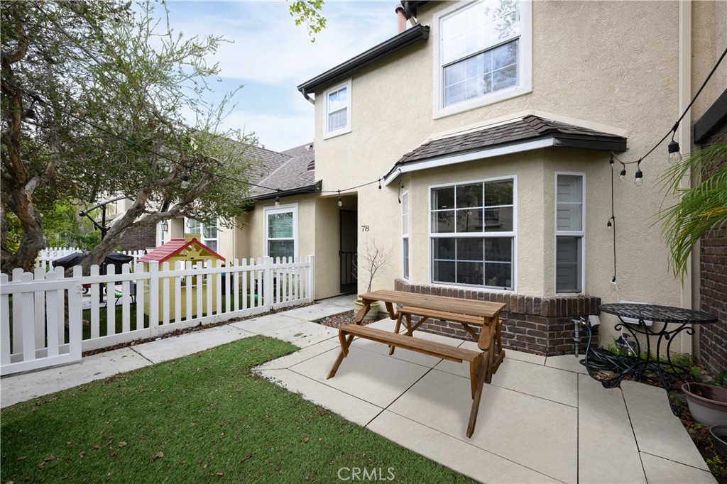78 Three Vines Court