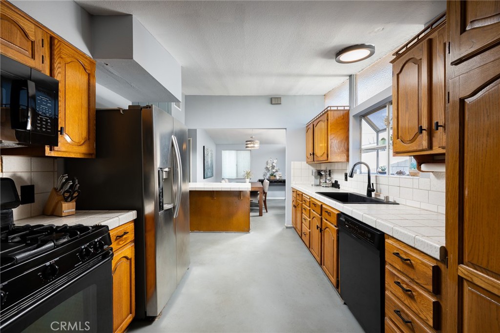 9262 Joyzelle Drive