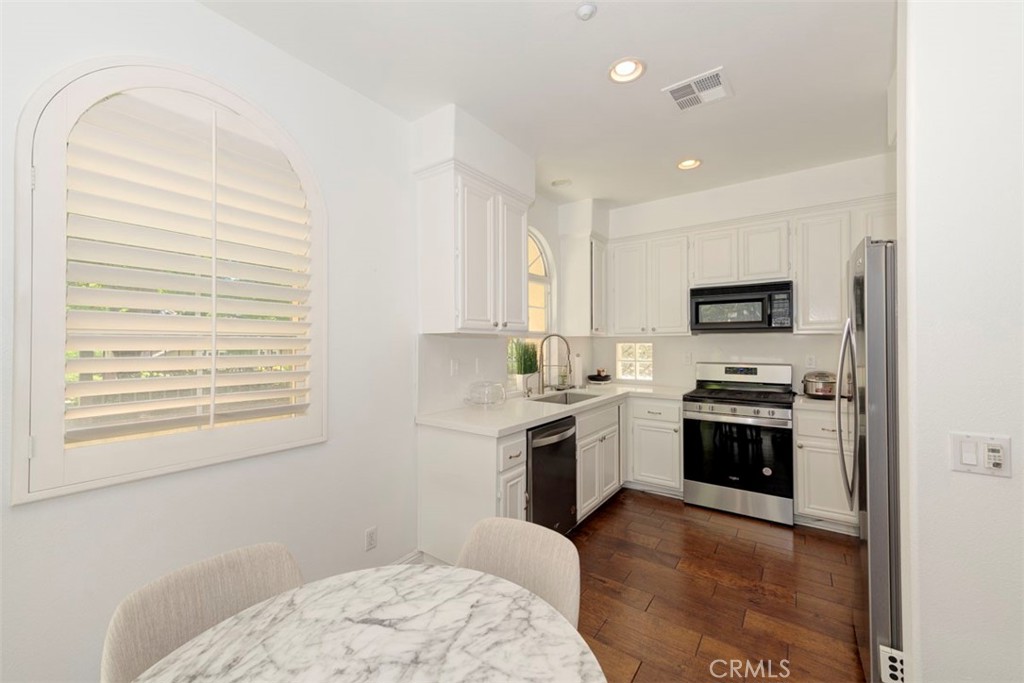 9 Windmill Avenue