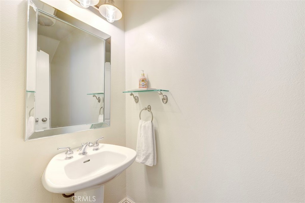 9 Windmill Avenue