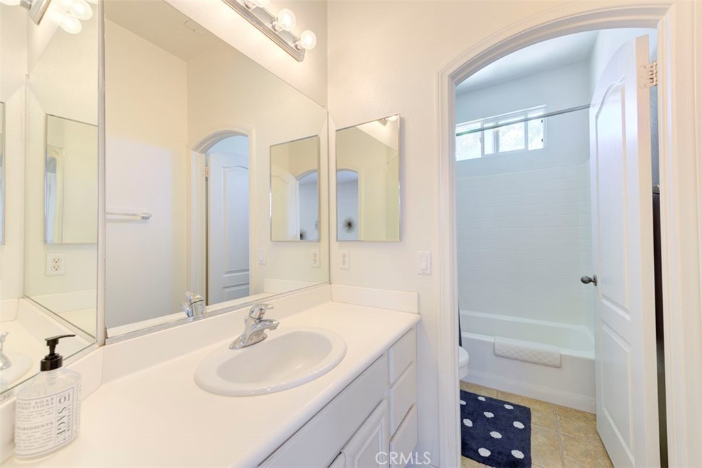 9 Windmill Avenue