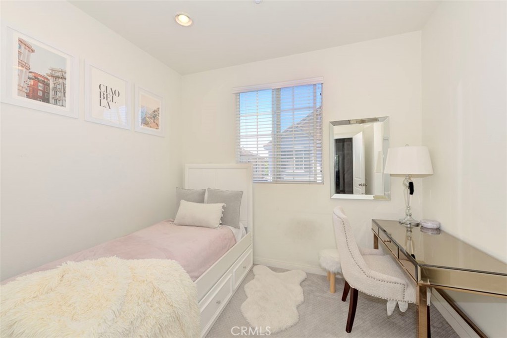 9 Windmill Avenue