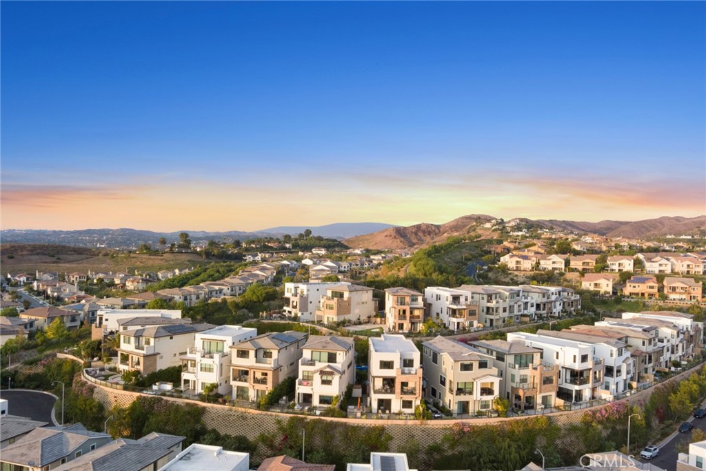 26304 Paseo Horizonte