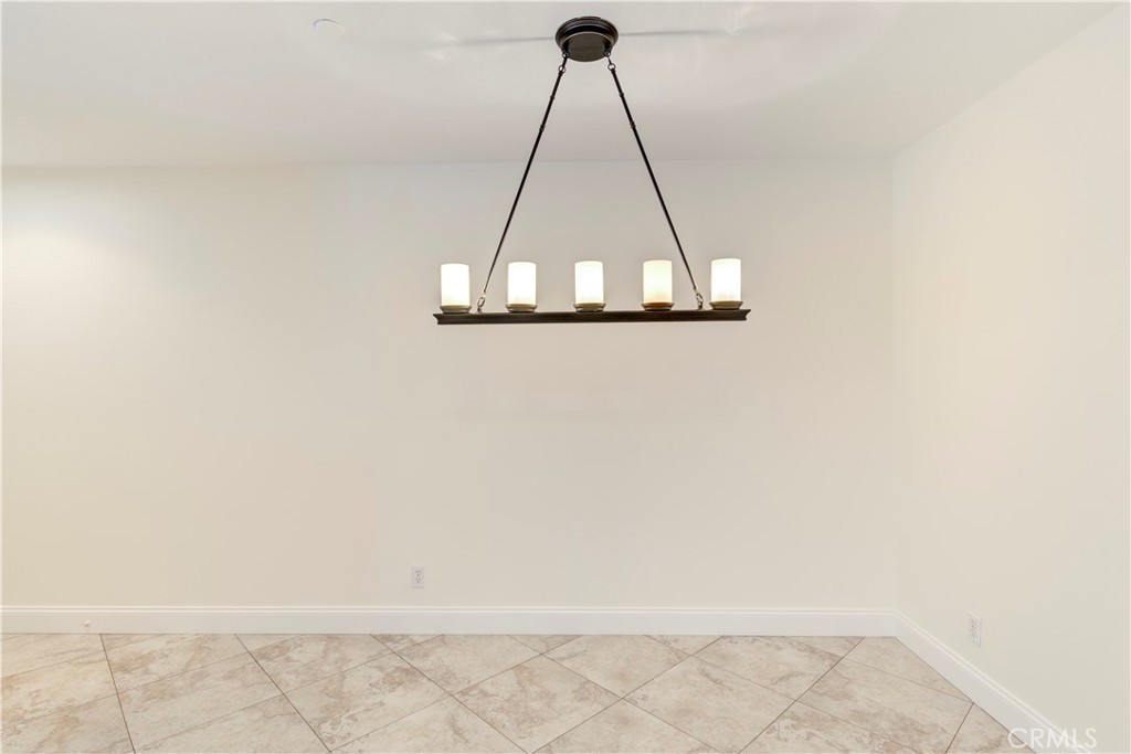 87 Three Vines Court