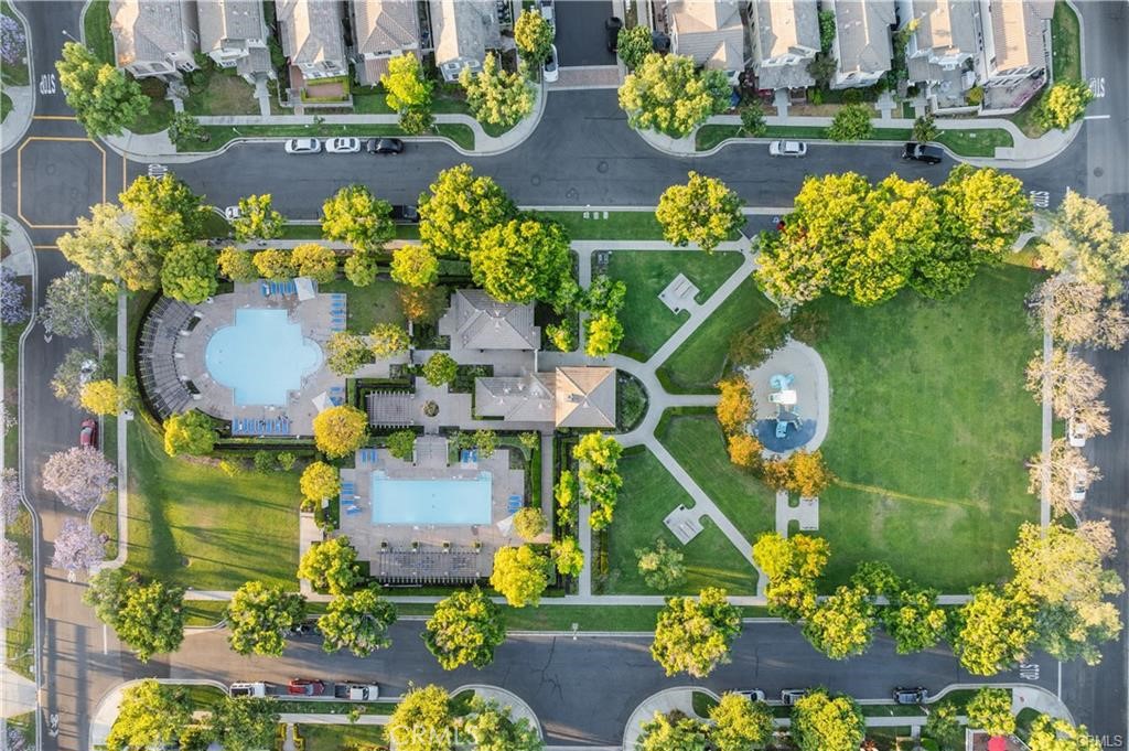 87 Three Vines Court