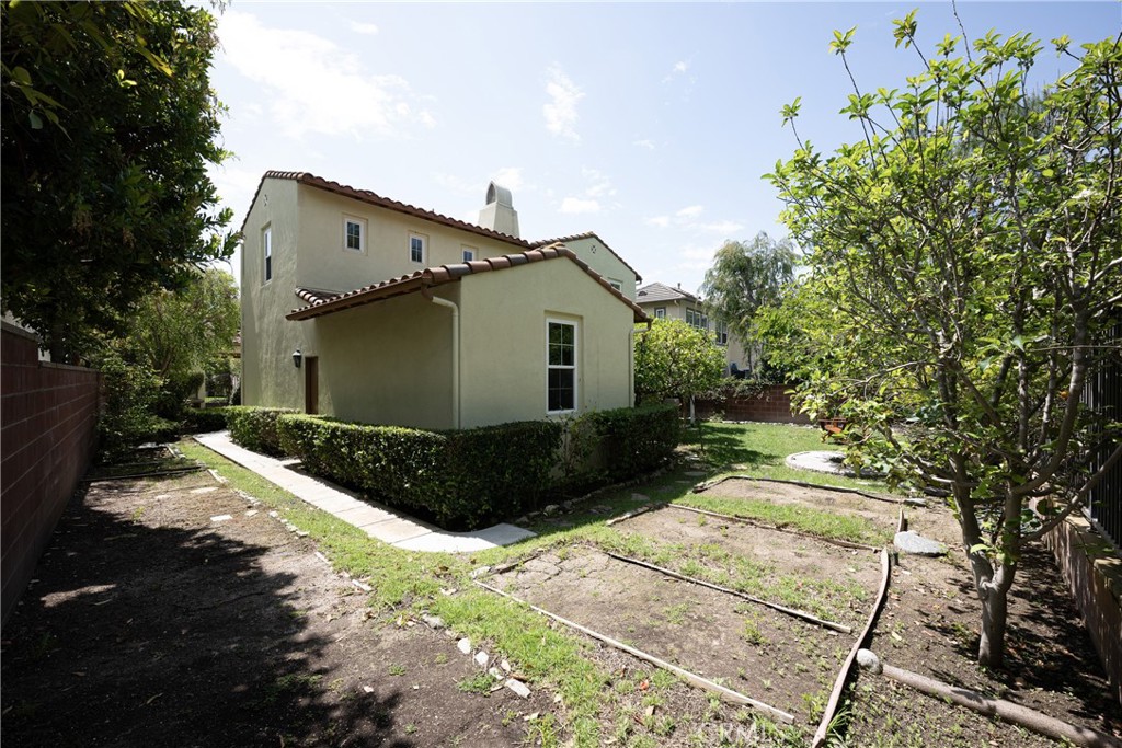 25 Hallcrest