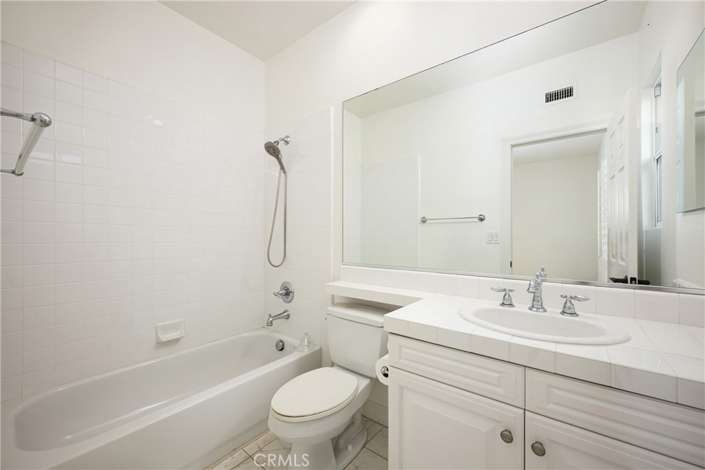 25 Hallcrest