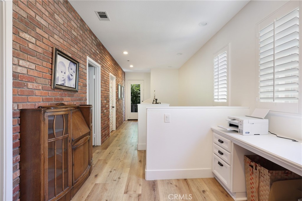 15 Langford Ln