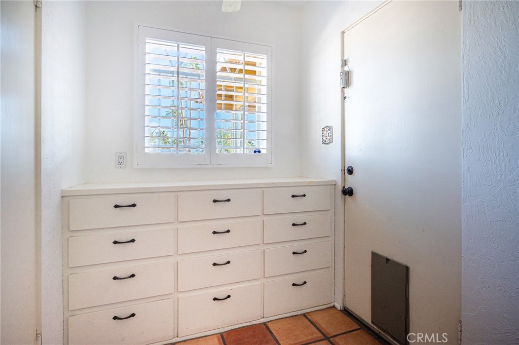 615 N Paseo De Anza