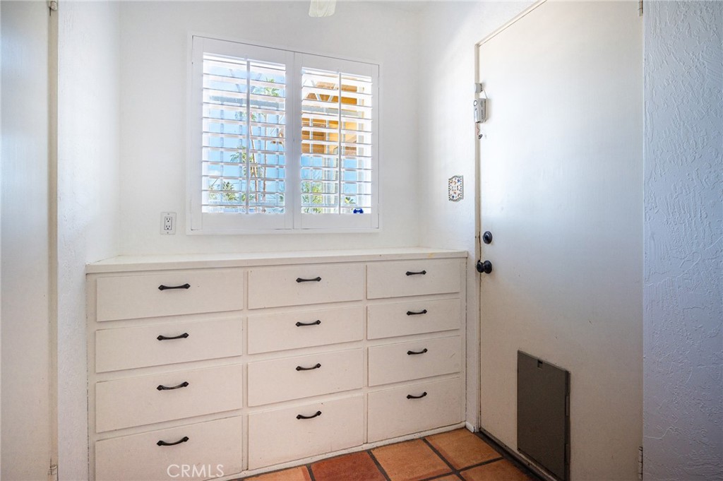 615 N Paseo De Anza